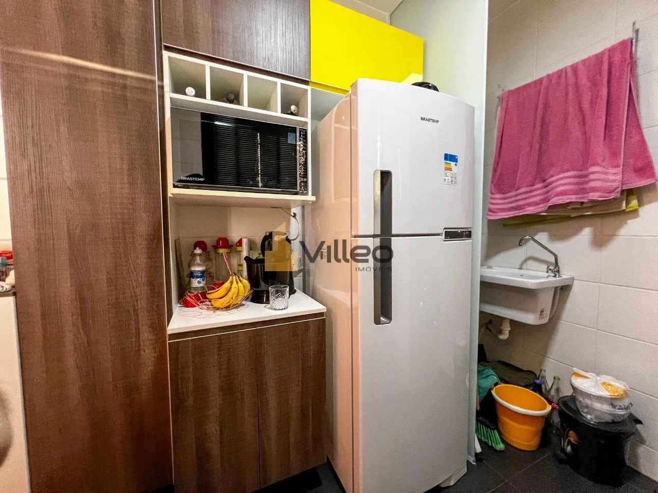 Imagem Encante-se com este aconchegante apartamento de 2 dormitórios, sendo o de casal com armários plane...
