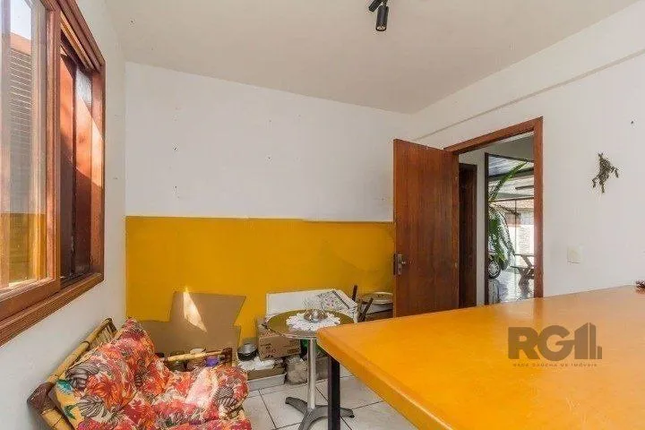 Imagem Casa 3 quartos no bairro Partenon, em Porto Alegre