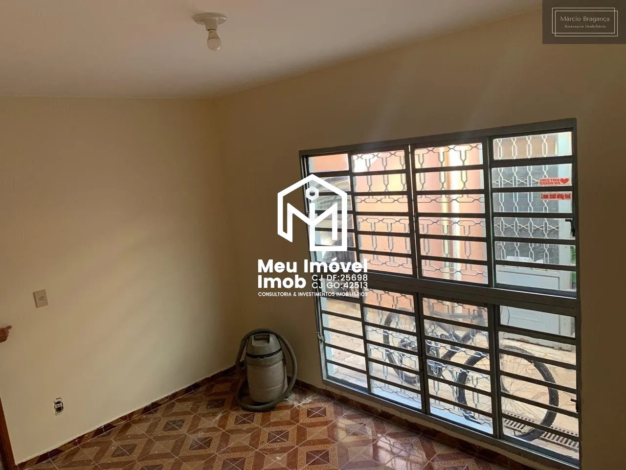 Imagem Sobrado 4 Casas 11 Quartos 6 Vagas 410m² AC Financiamento