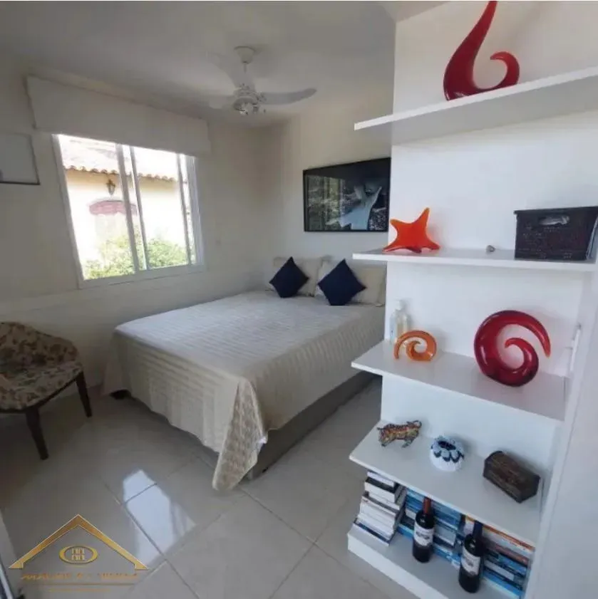 Imagem Flat para Venda em São Pedro da Aldeia / RJ no bairro Balneário São Pedro