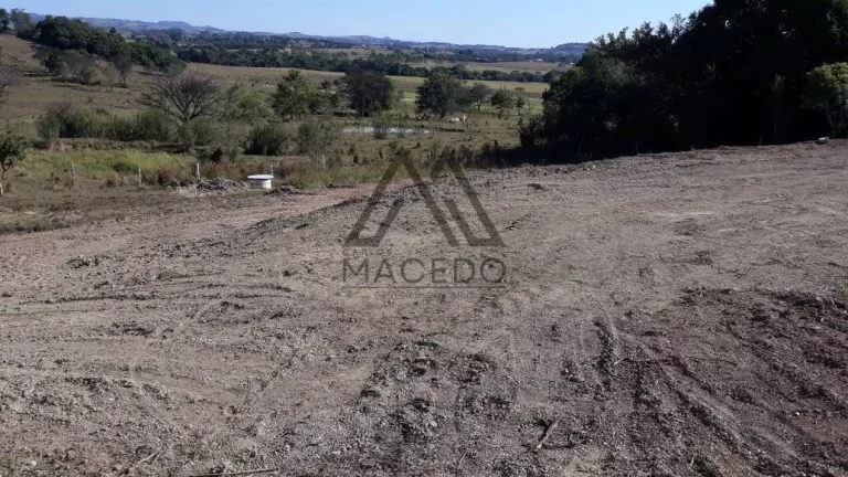 Imagem Terreno de 3 mil m² em Porangaba/SP
