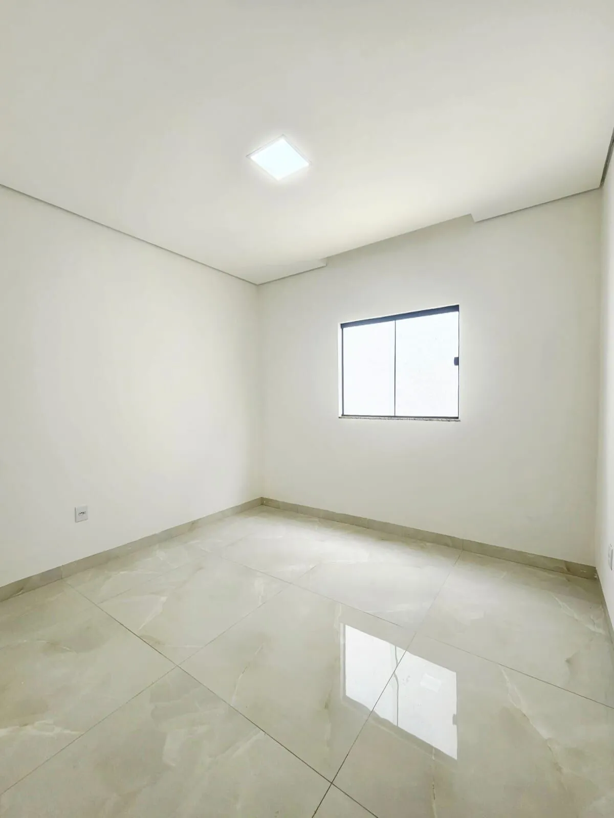 Imagem Casa 2 quartos 1 suite Bairro altos do coxipo.