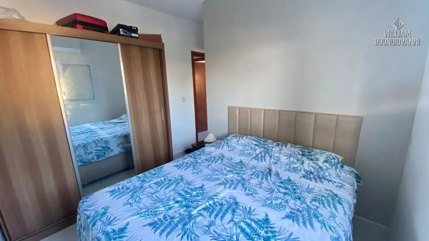 Imagem Casa de condomínio 2 dormitórios sendo 2 suítes com quintal no Tude bastos