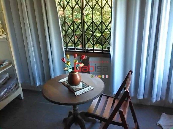 Imagem Casa com 6 dormitórios à venda, 250 m² por R$ 2.500.000,00 - Ferradura - Armação dos Búzios/RJ