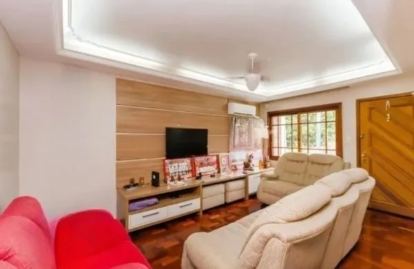 Imagem Casa / sobrado no bairro Jardim Itu de 3 dormitórios e pátio com piscina