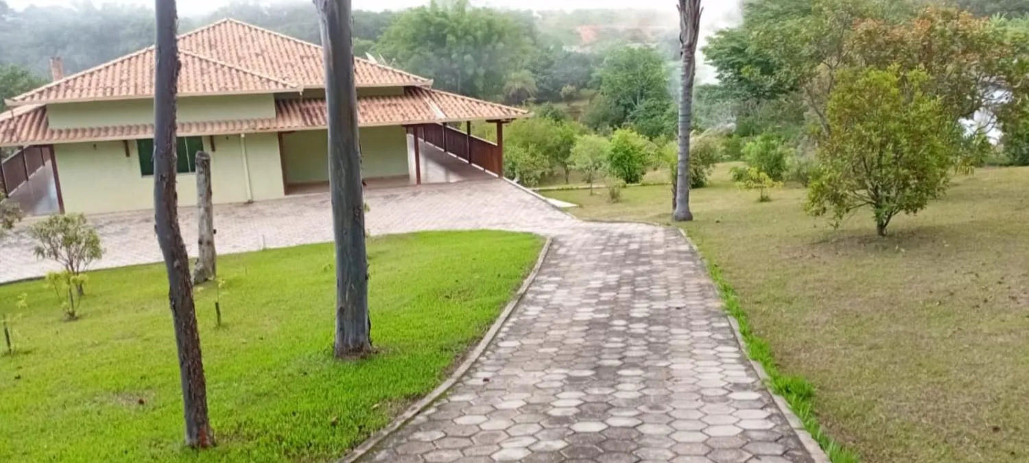 Imagem Excelente sítio à venda em Betim/MG ? Área total de 20.000 m²