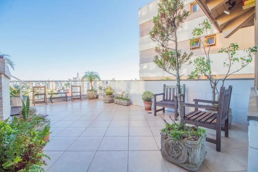 Imagem Apartamento duplex em Petropolis