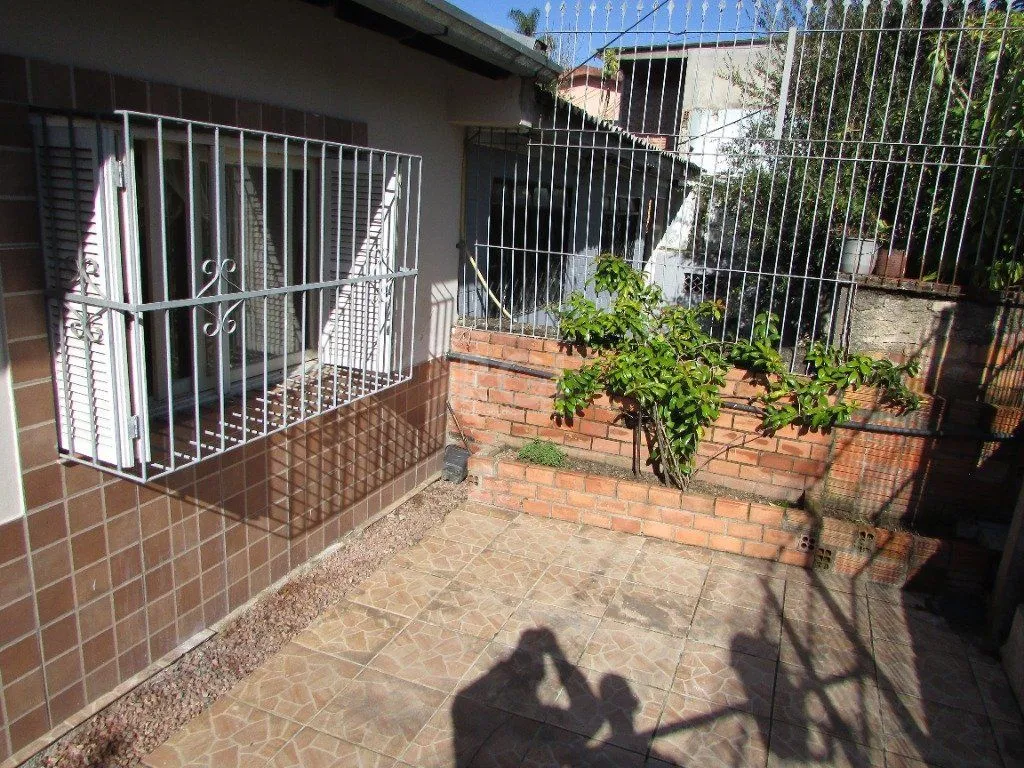 Imagem Casa para Venda - 180m², 3 dormitórios, 2 vagas - Jardim Carvalho