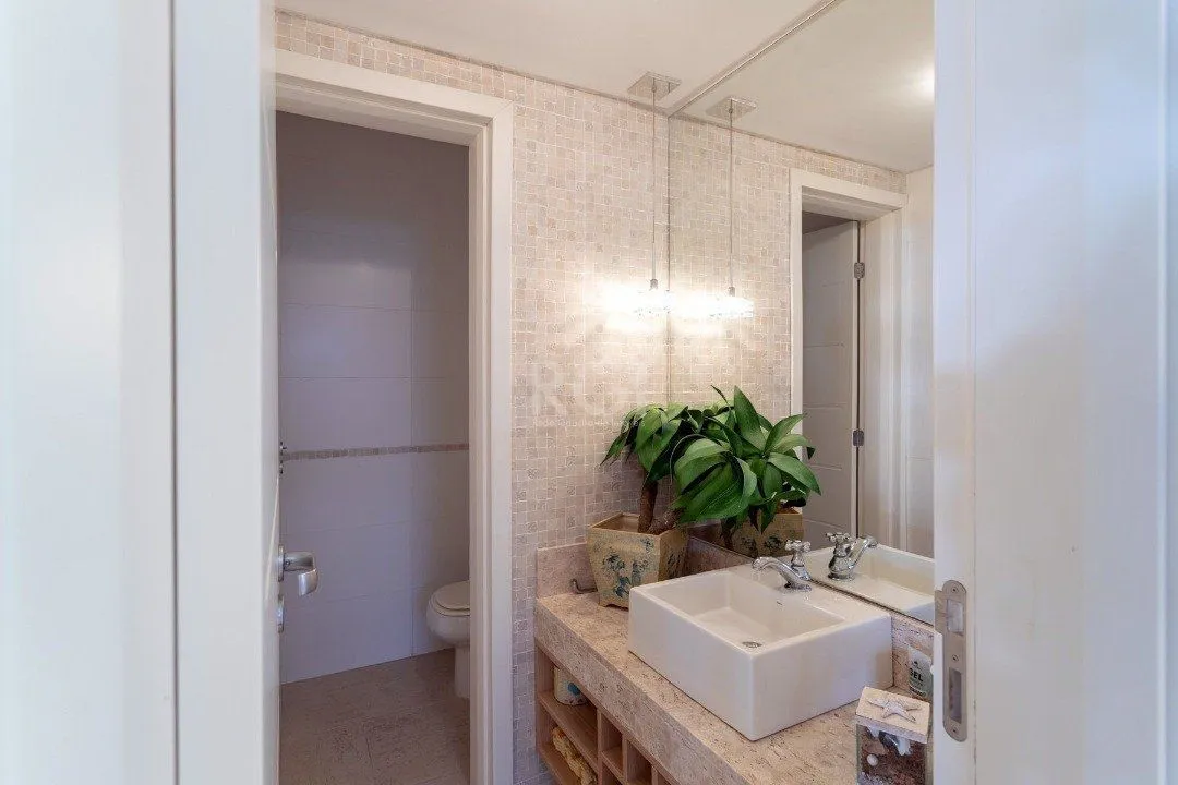 Imagem Casa Condominio para Venda - 399m², 5 dormitórios, sendo 5 suites, 4 vagas - Atlântida