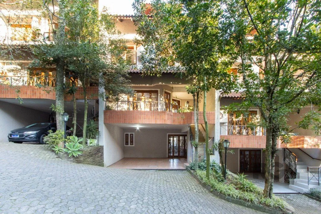 Imagem Casa de Condomínio em Jardim Isabel
