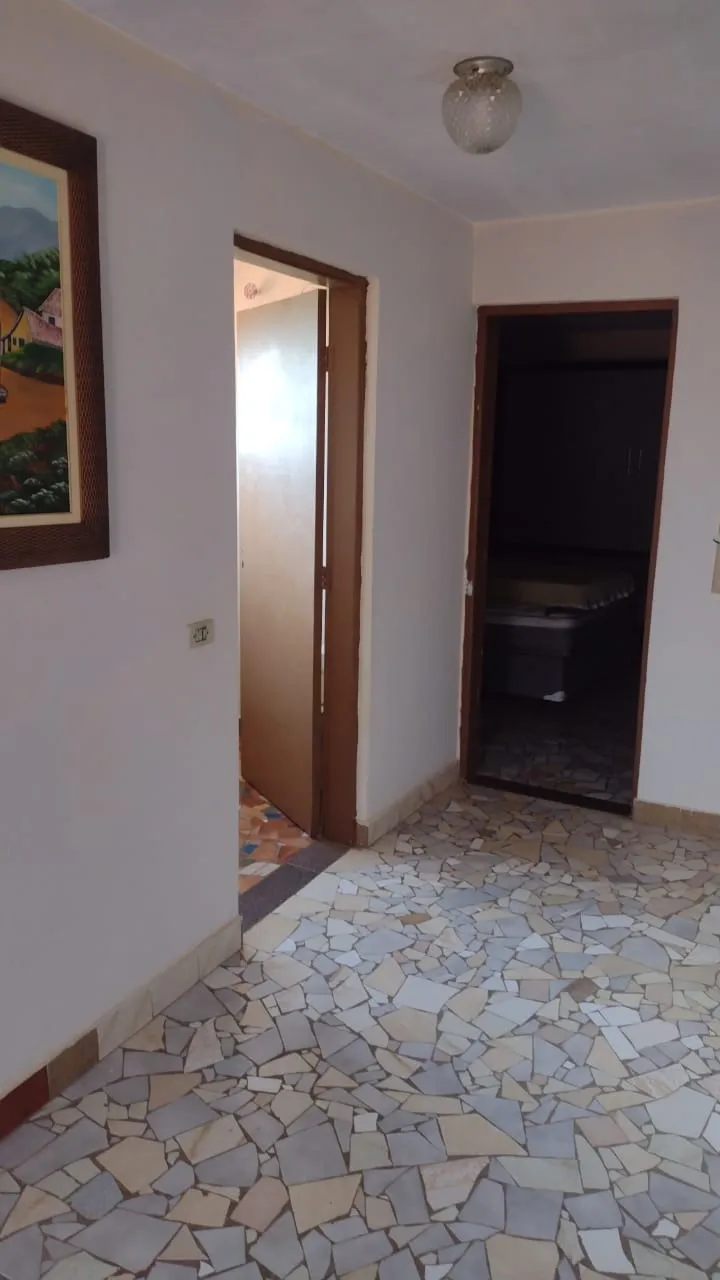 Imagem Chácara à venda em Araçoiaba da Serra-SP, bairro Aquarius: 3 quartos, 1 sala, 2 banheiros, 1 vaga de garagem, 343,08m².