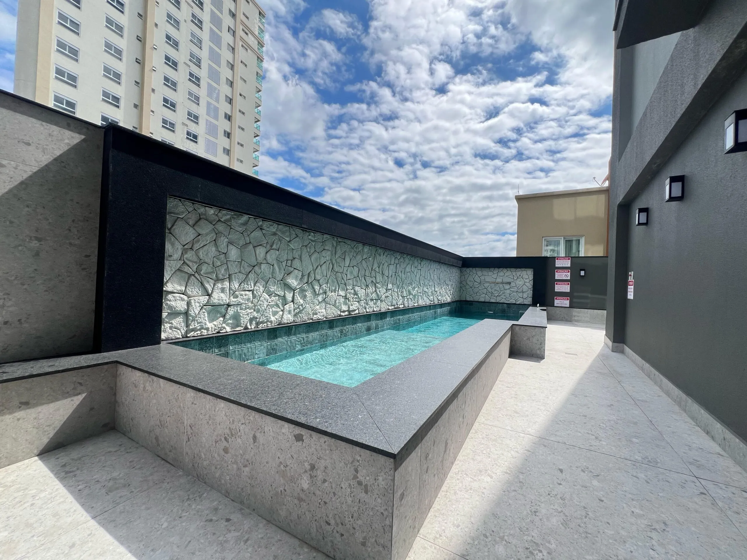 Imagem Apartamento com vista para o mar à venda com 112m2 por R$ 2.800.000,00