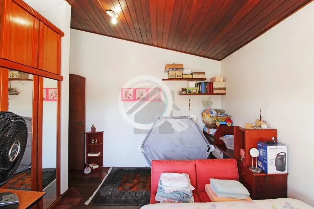 Imagem Você procura uma casa com estilo, próprio para o conforto e bem estar da sua família? Essa bela r...