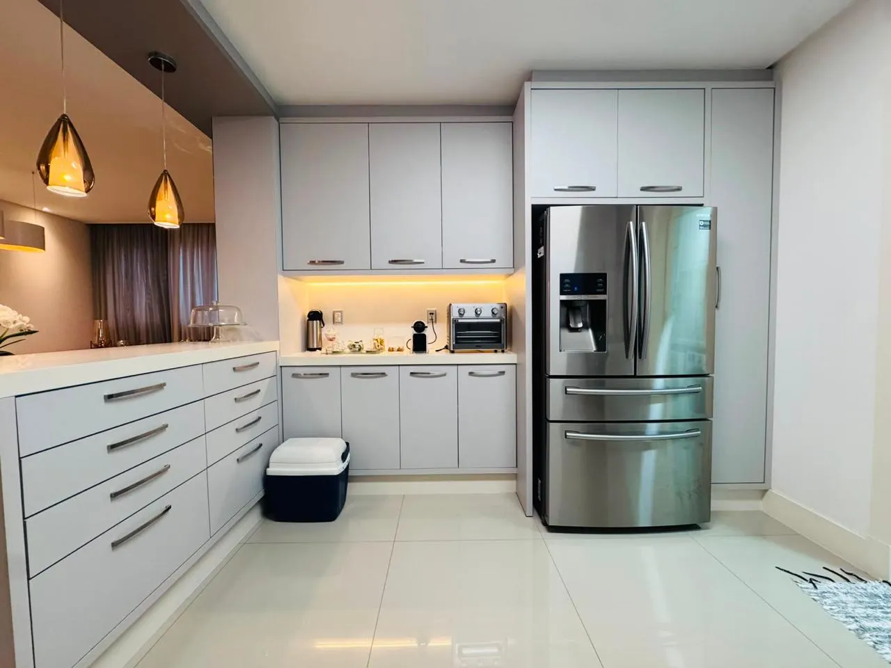 Imagem Apartamento com vista para o mar à venda com 137m2 por R$ 3.000.000,00