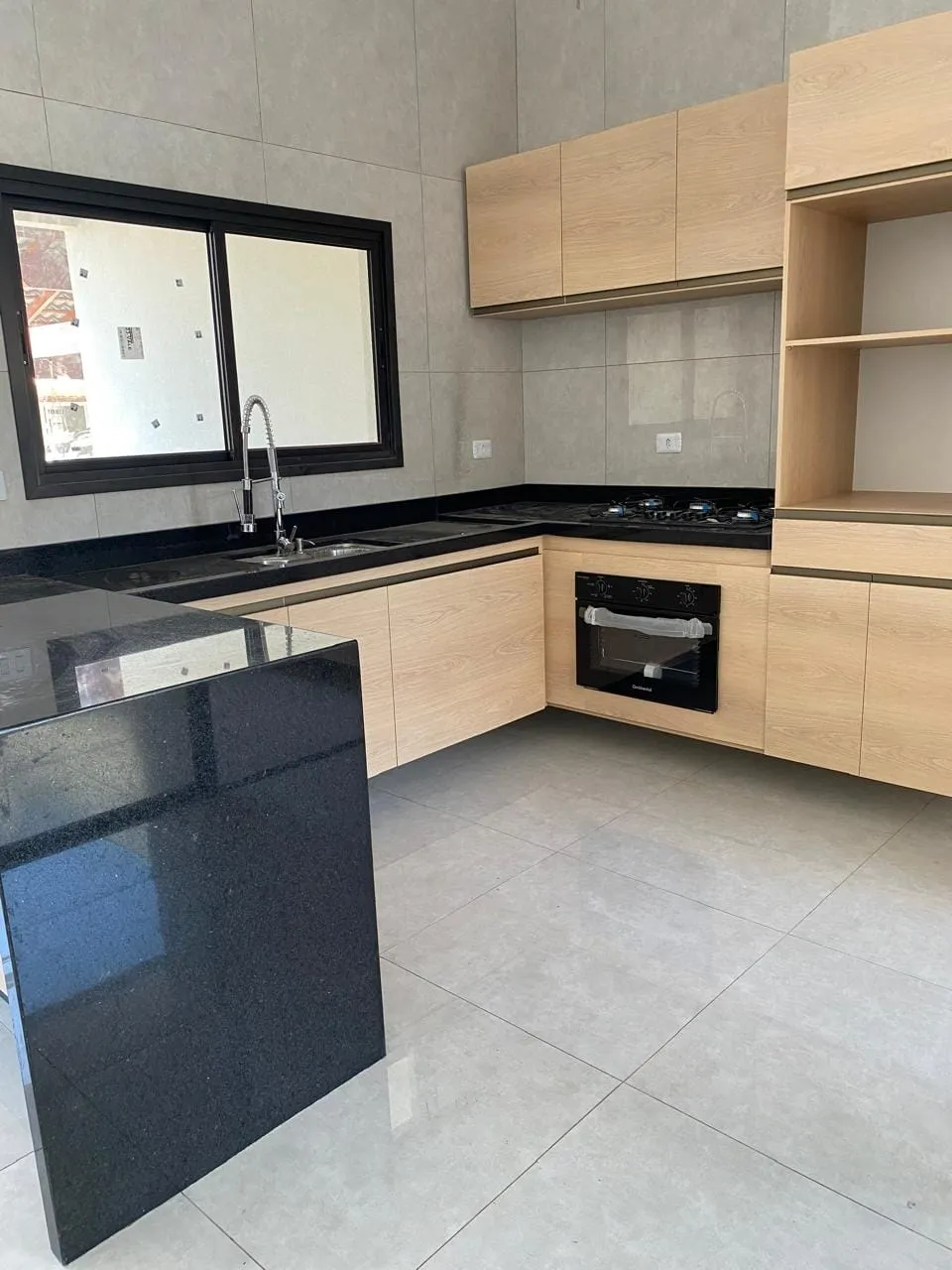 Imagem Maravilhosa Casa à venda no Laguna com 3 Dorms, 1 Suite, 2 Vagas, Residencial Maricá, Pindamonhangaba - SP | Condomínio Residencial Laguna