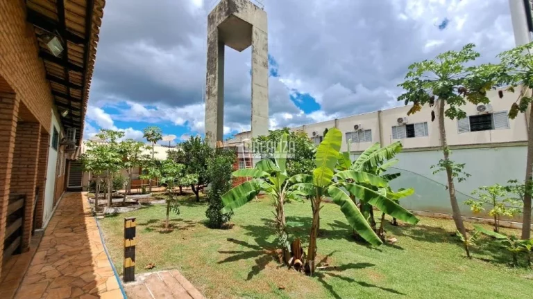 Imagem Casa à venda no bairro Recreio dos Bandeirantes - Uberaba - 3 dormitórios, piscina e área de lazer
