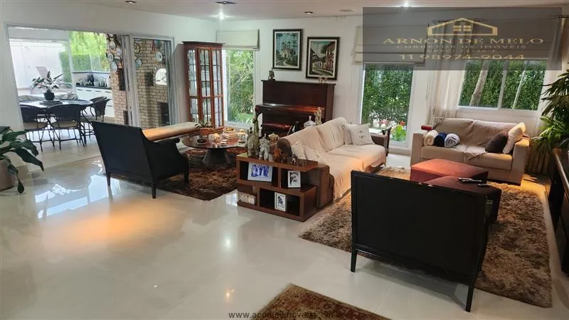 Imagem Casas para venda em Santana de Parnaiba no bairro Condomínio Burle Marx