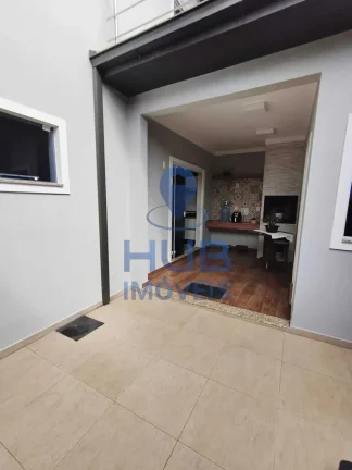 Imagem Casa mobiliada com 2 dormitórios sendo 1 suíte e 1 vaga de garagem no bairro Vila Nova em Joinville