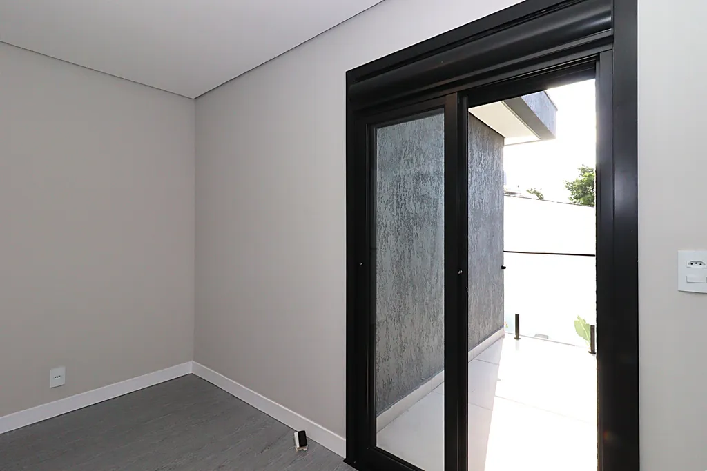 Imagem Casa de Condomínio em São Sebastião