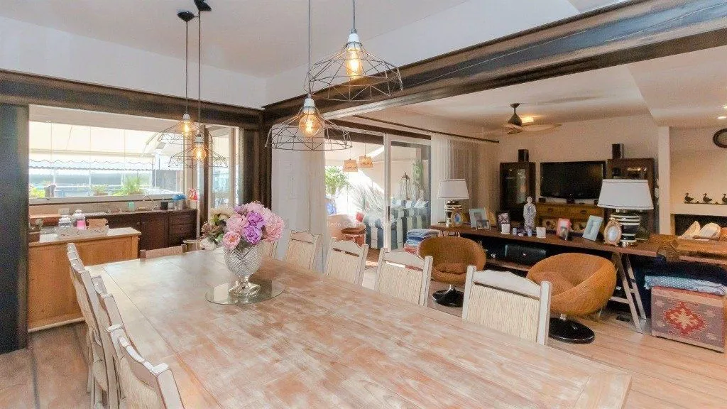 Imagem Casa De 602m², Bairro Bela Vista