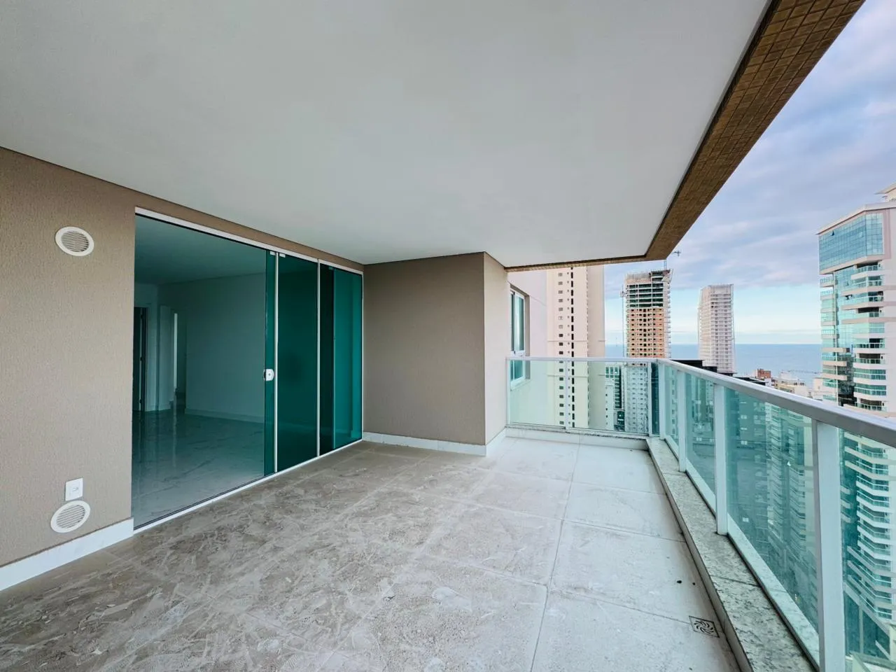 Imagem Apartamento à venda com 159m2 por R$ 2.099.000,00