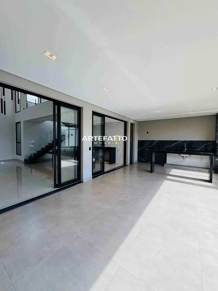 Imagem Sobrado à venda em Franca, Esplanada Primo Meneghetti II, com 3 quartos, 175m2