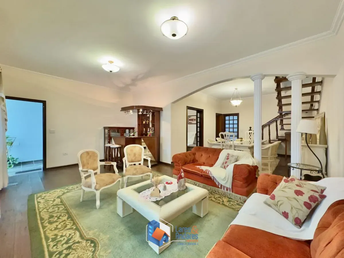 Imagem Sobrado para venda em Vila Constançia com 3 quartos, sendo 1 suíte, 300m²