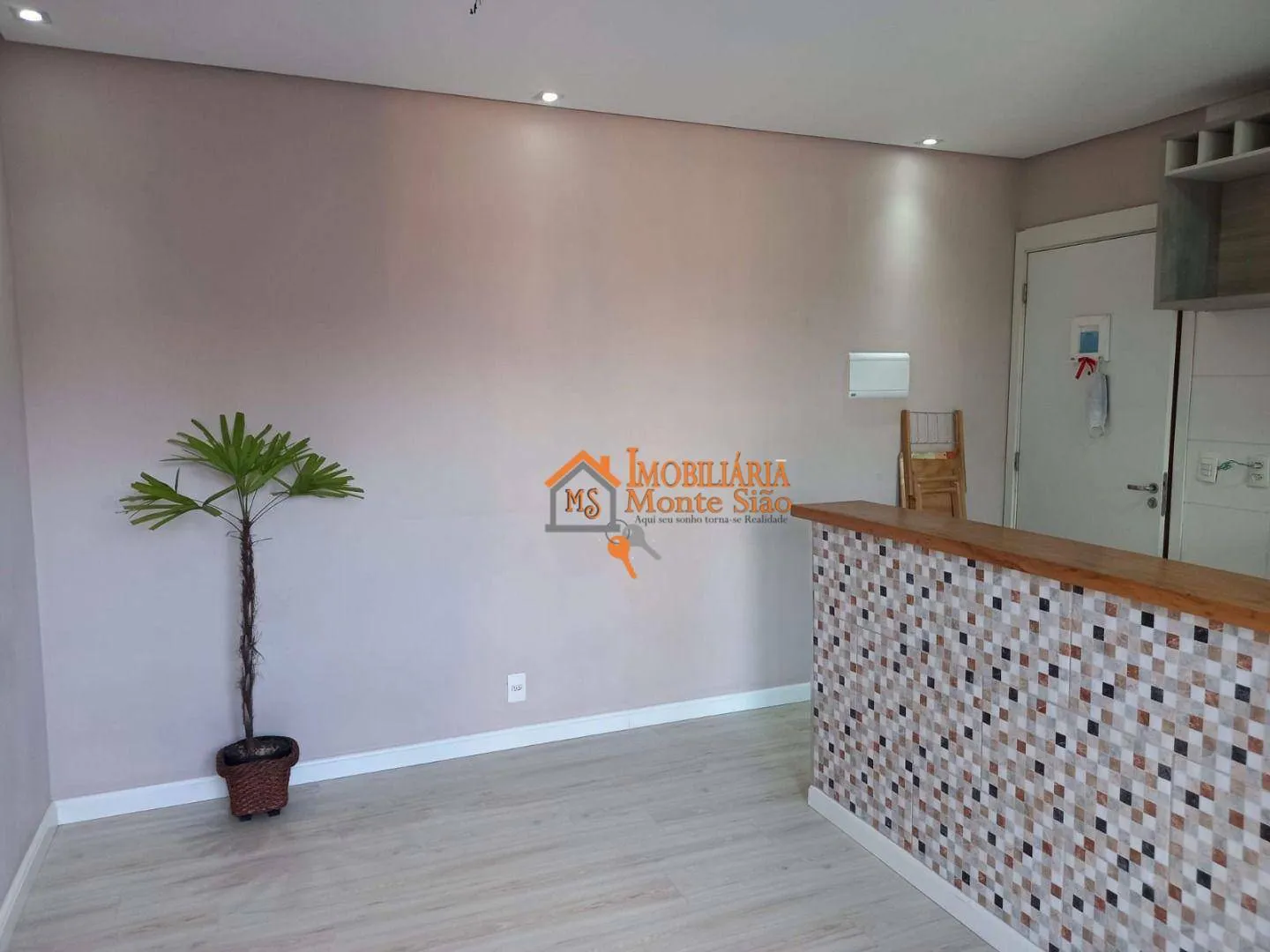 Imagem Apartamento com 3 dormitórios à venda, 58 m² por R$ 350.000,00 - Jardim Las Vegas - Guarulhos/SP