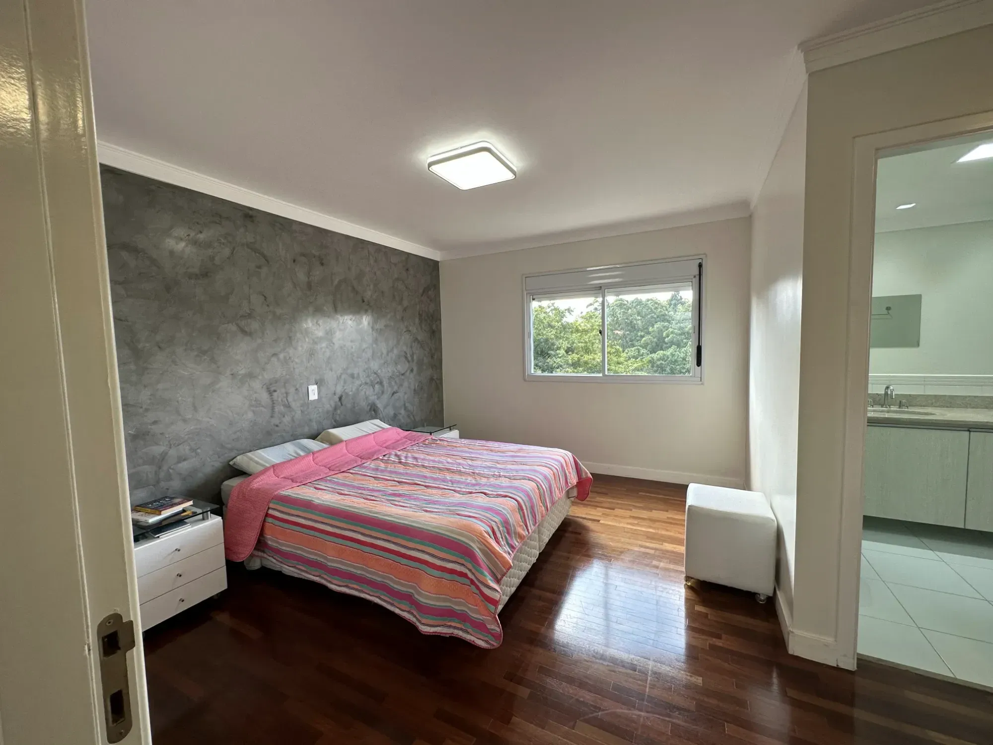 Foto do imóvel: Apartamento com 4 Quartos para Alugar, 186 metros em Rio Pequeno - São Paulo