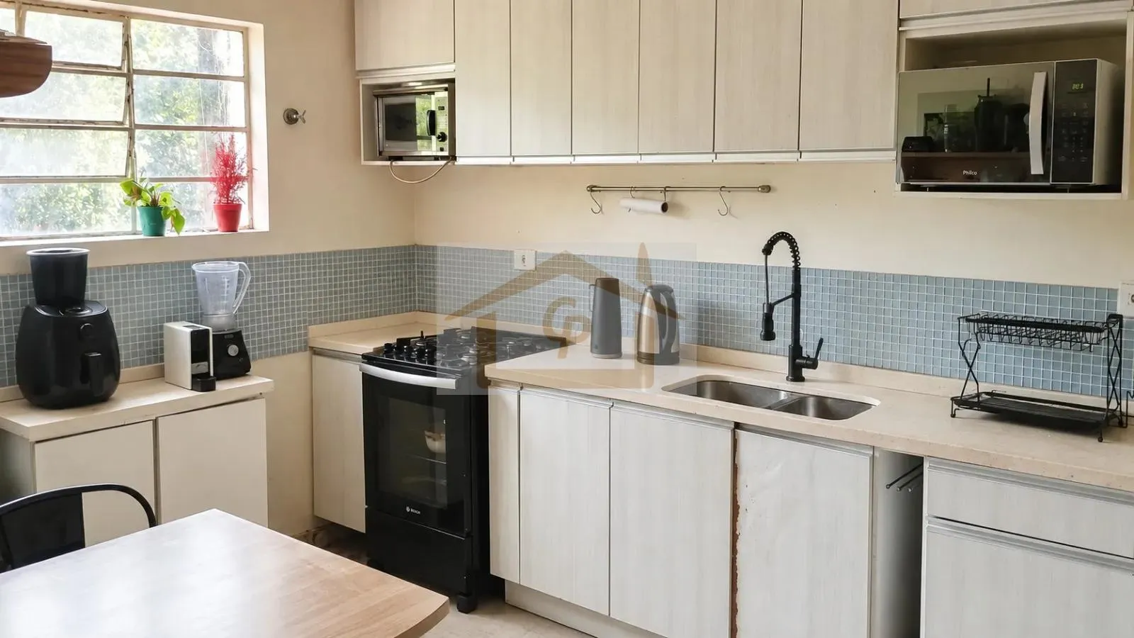 Imagem Terreno com 1500 metros, imóvel Térreo com 181 m2, 3 quartos!