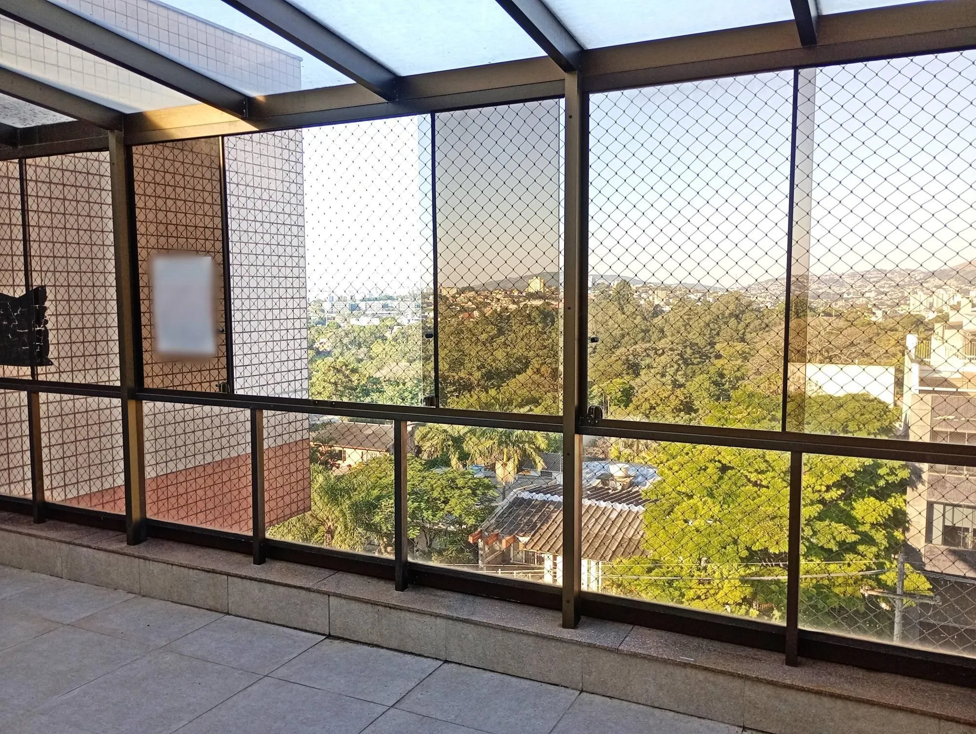 Imagem Cobertura com vista para o Guaíba, suíte e 2 vagas