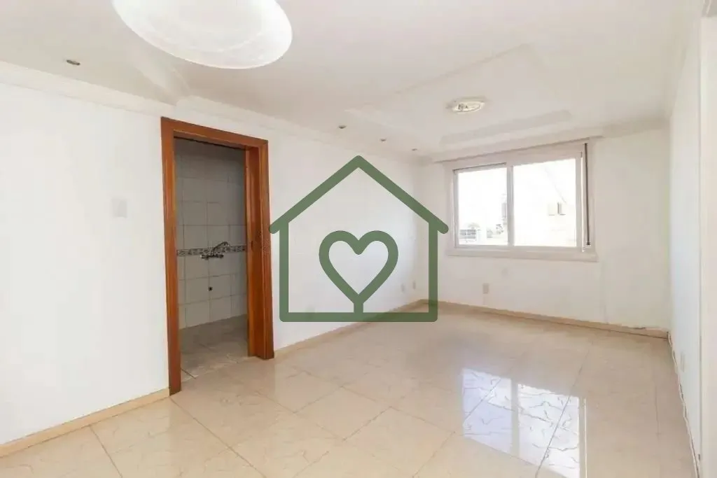 Imagem Imóvel com 02 dormitórios, living amplo , cozinha, banheiro social com box e armários, 01 vaga pa...
