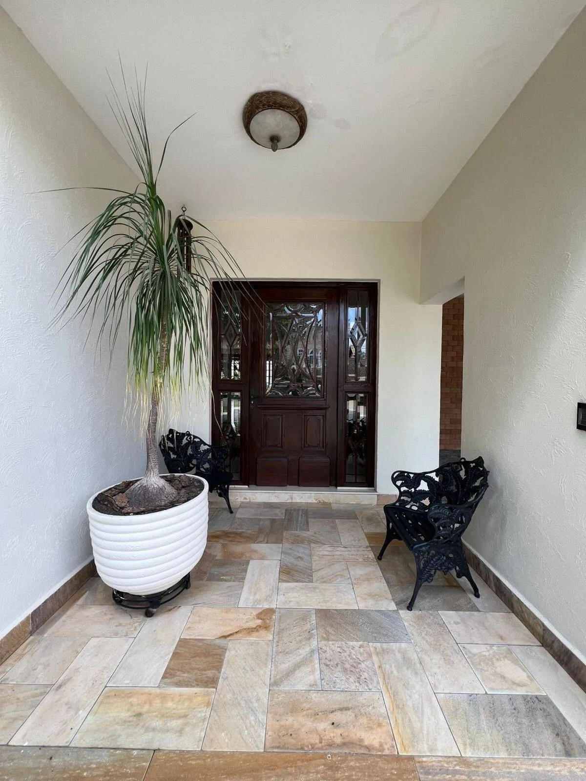 Imagem Casa Exclusiva em Tamboré, Santana de Parnaíba - Rodeada de Verde