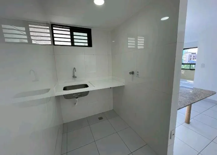 Imagem Apartamento com 3 quartos, suíte, elevador, piscina e 2 vagas em Intermares, próximo à Praça do Bela Vista.