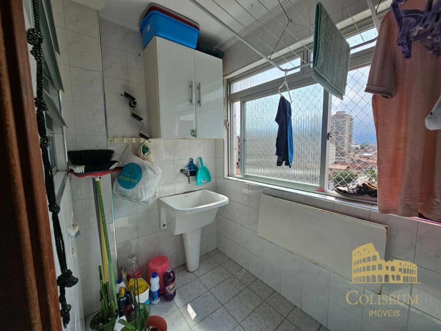 Imagem Apartamento com 1 dormitório à venda, 62 m² por R$ 335.000,00 - Vila Assunção - Praia Grande/SP