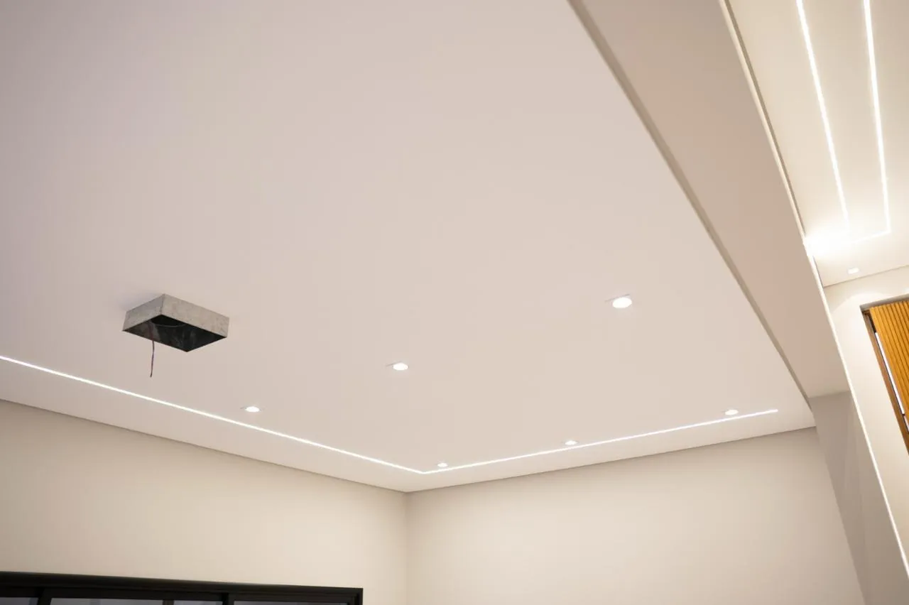 Imagem Exclusiva Casa Térrea no Montblanc com Design Assinado e Localização Privilegiada!