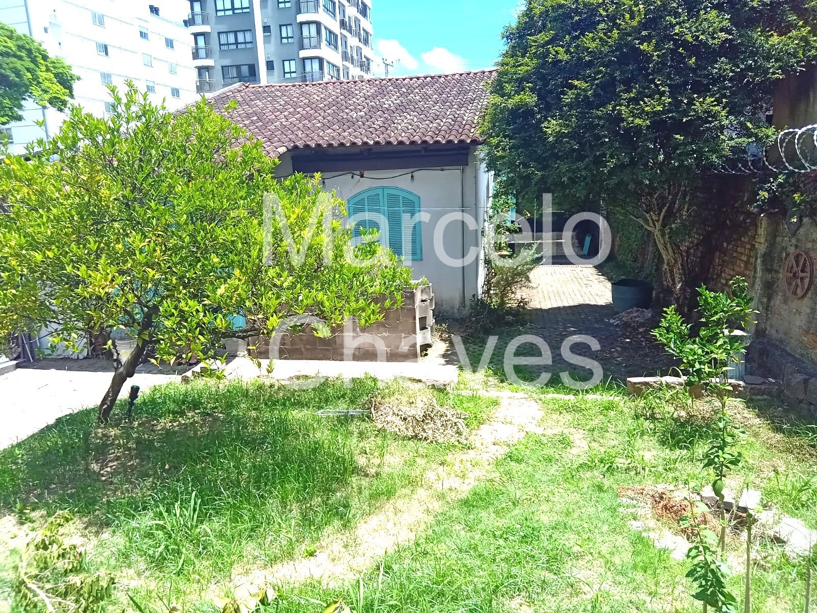 Imagem Sobrado com 3 Quartos à Venda, 100 m² em Jardim Botânico - Porto Alegre