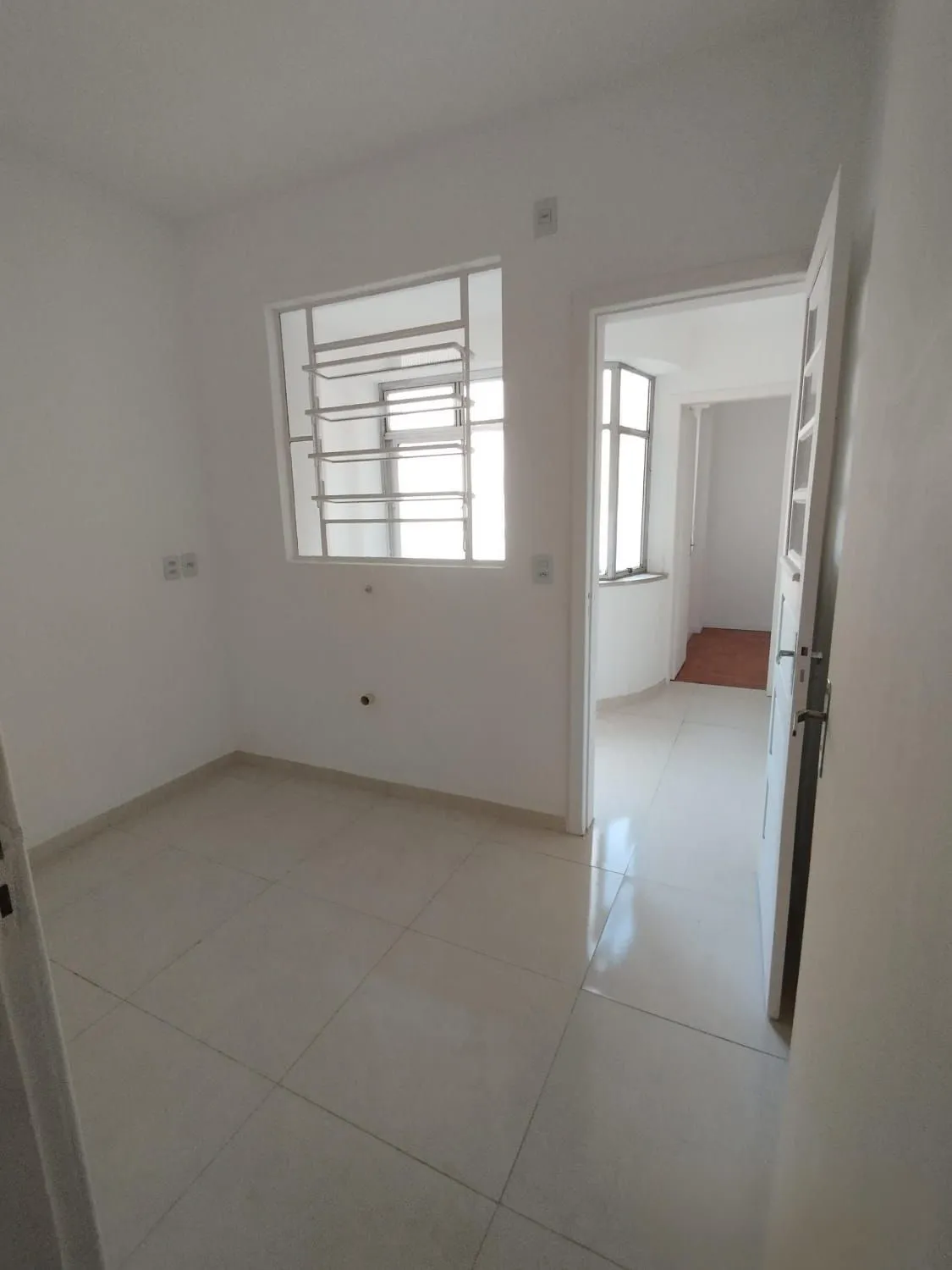 Imagem Apartamento de 2 dormitórios com dependência - 75 m² | Rua Riachuelo