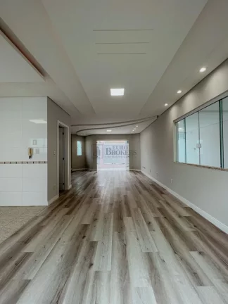 Casa com 3 dormitórios à venda no bairro Nações de Balneário Camboriú/SC