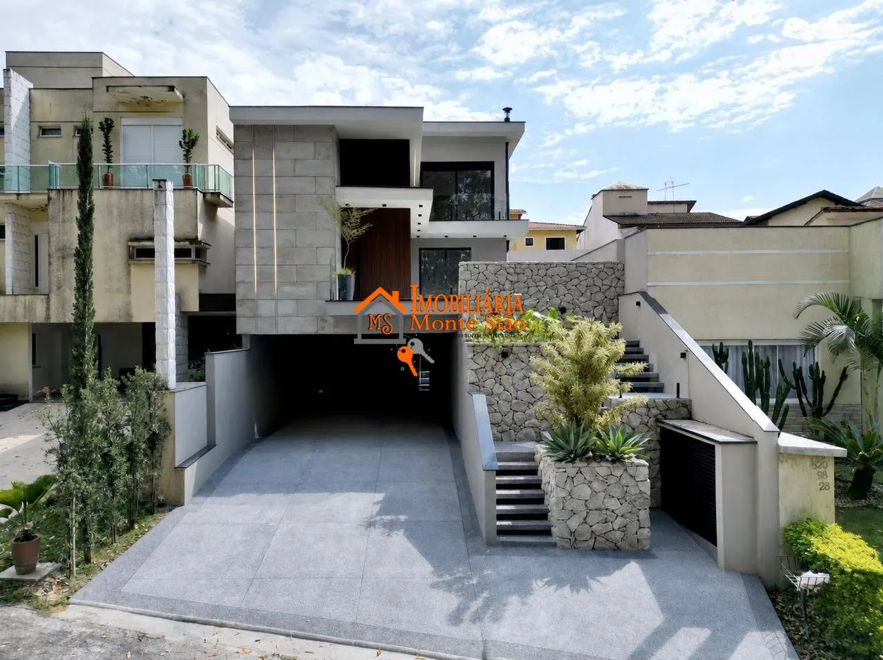 Foto do imóvel Sobrado com 4 dormitórios à venda, 380 m² por R$ 3.990.000 - Cidade Parquelandia - Mogi das Cruzes/SP