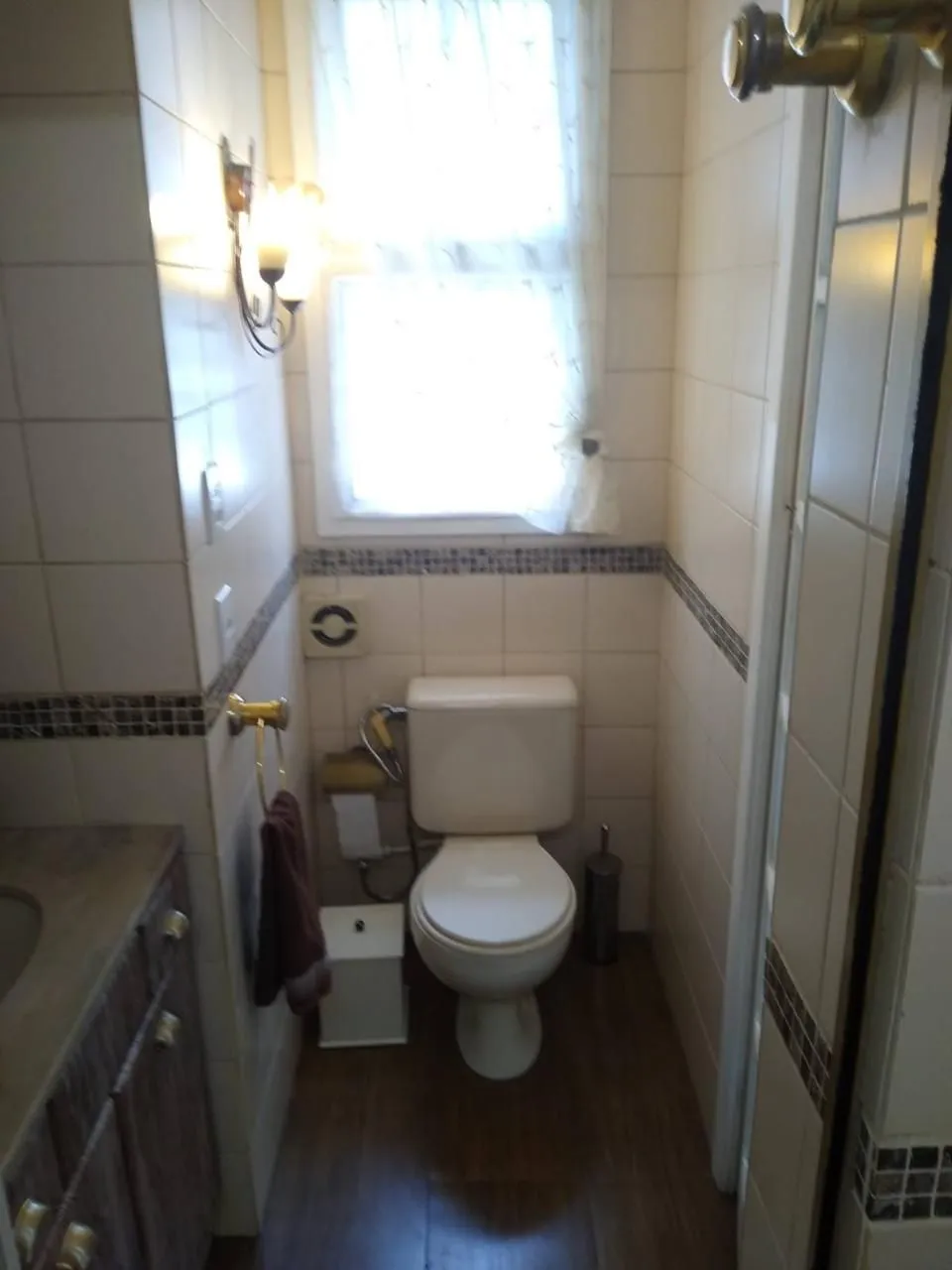 Imagem Vende-se apartamento com 3 quartos(1 suíte), 114m² e 1 vaga - Moinhos de Vento
