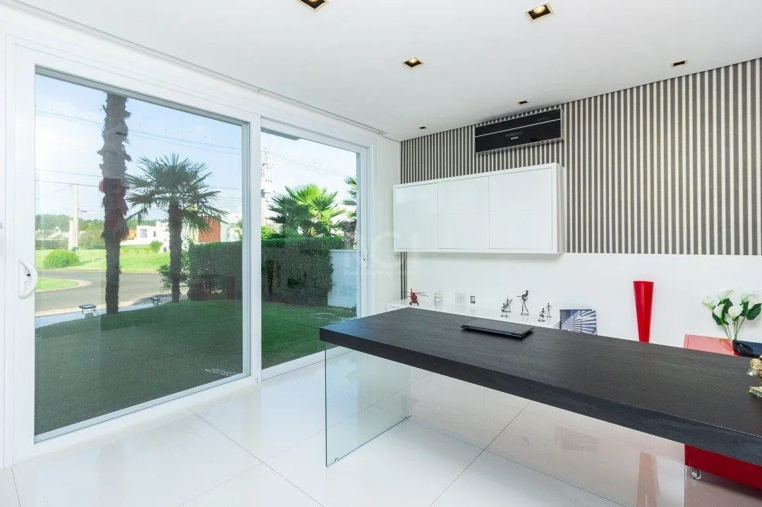 Imagem Casa para venda no condomínio Terra Ville com 3 dormitórios, sendo 3 suites e 4 vagas
