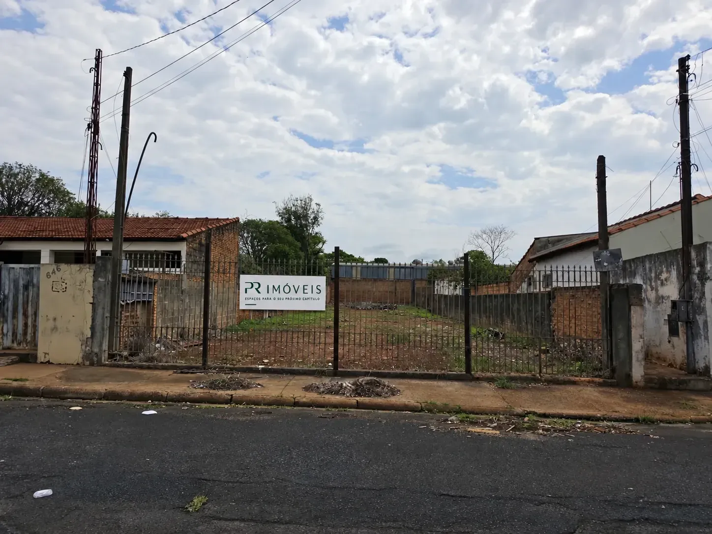 Foto do imóvel: Terreno à Venda, 500 m² em Jardim Quitandinha - Araraquara em Quitandinha