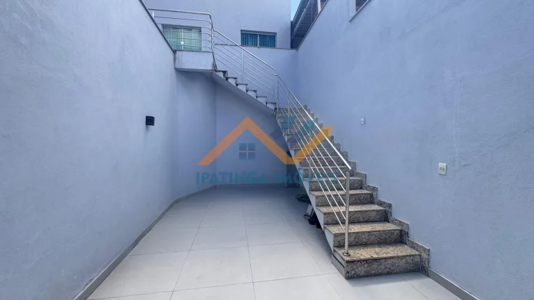 Imagem Ampla Casa com Terraço à Venda no Bairro Ideal – Ipatinga