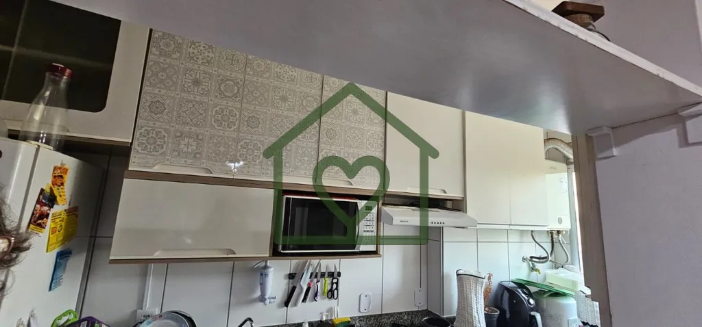 Imagem Descubra o conforto e a praticidade deste apartamento, localizado no charmoso bairro da Glória, em ...