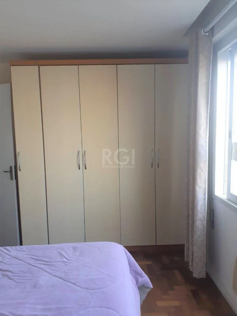 Imagem Apartamento no bairro Vila Ipiranga de 2 dormitórios e 2 vagas DESOCUPADO