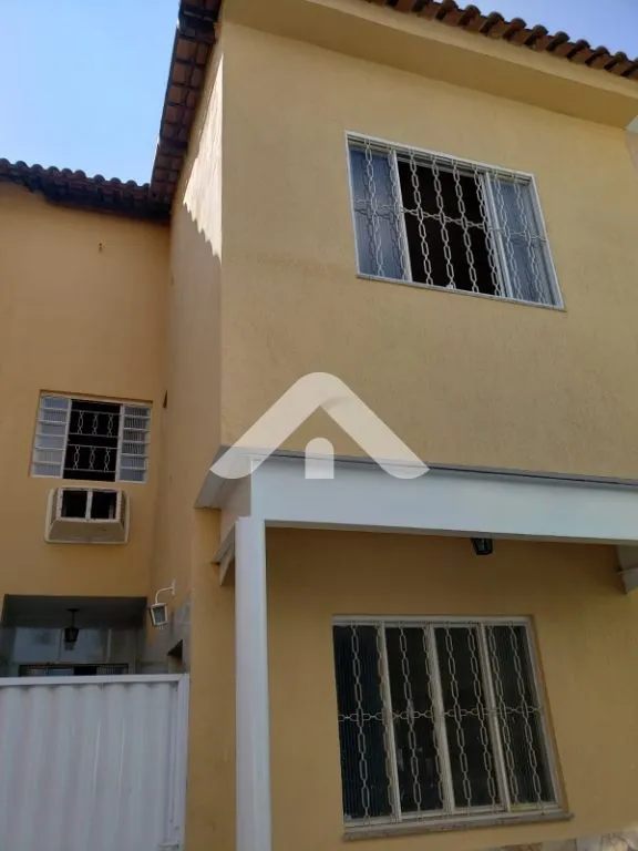 Imagem Casa 2 Quartos, 2 Banheiros, Rua do Governo, Realengo