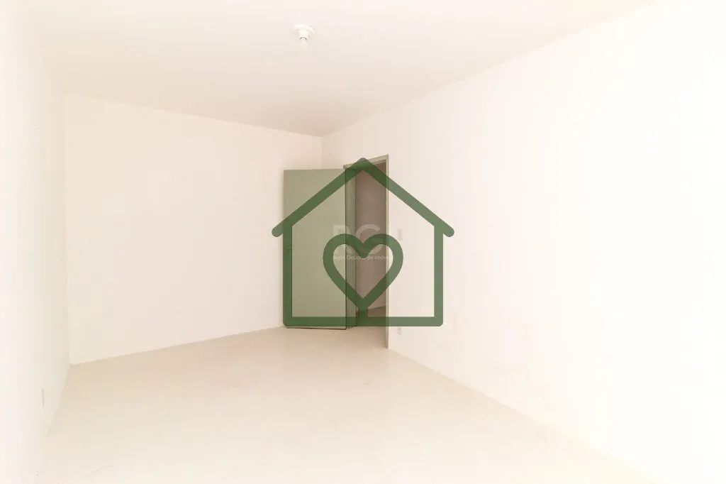 Imagem Apartamento localizado no bairro Jardim Carvalho, com 228m² no térreo. Imóvel com 03 dormitórios...