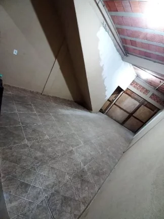 Imagem Casa Sobreposta Alta com 4 dormitórios à venda, 130 m² por R$ 250.000 - Vila Costa Muniz - Cubatão/SP