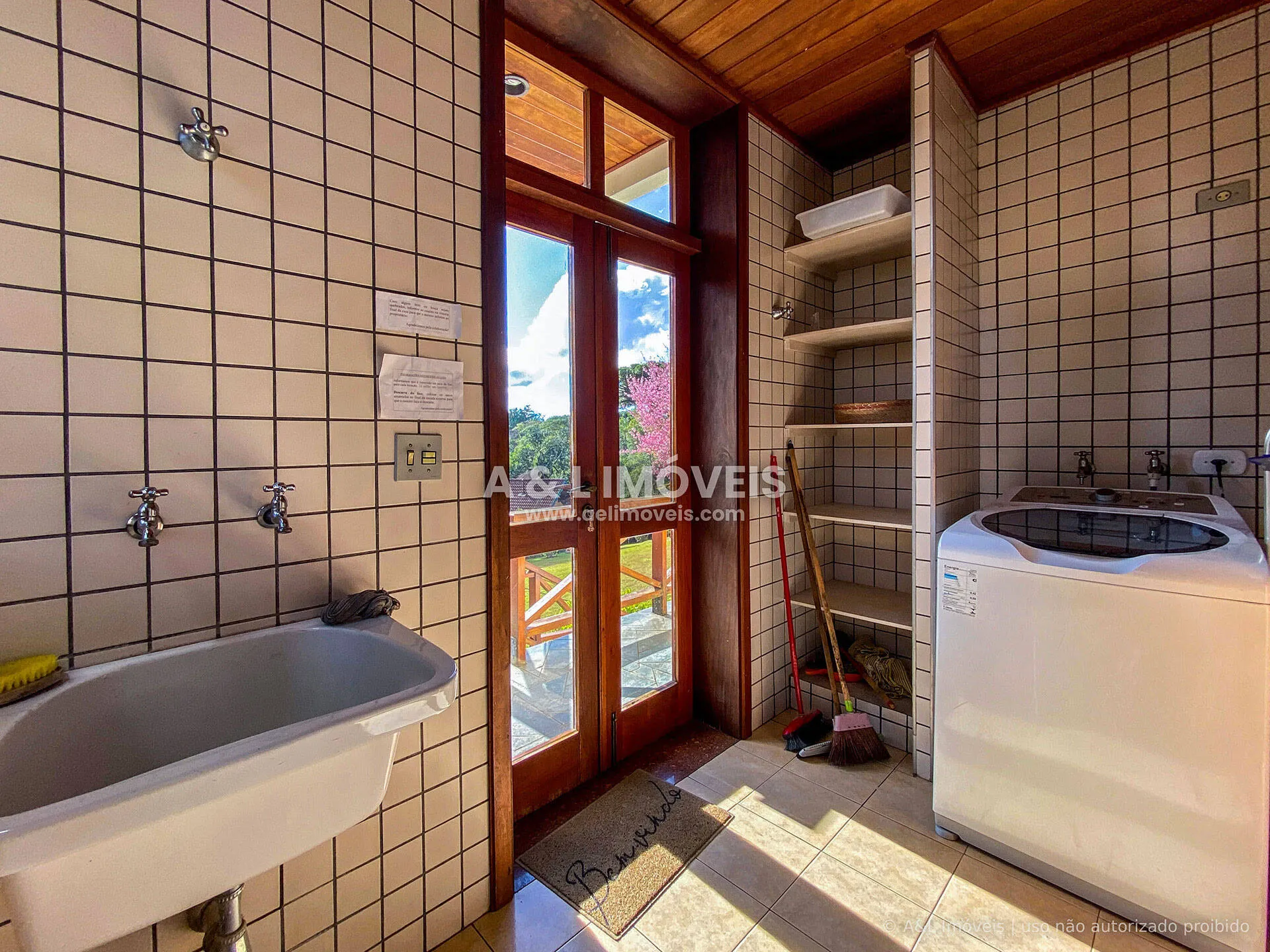 Imagem Casa à venda em Campos do Jordão | 417,26 m² | 5 dormitórios